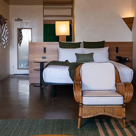 Beach Hotel Resort-3